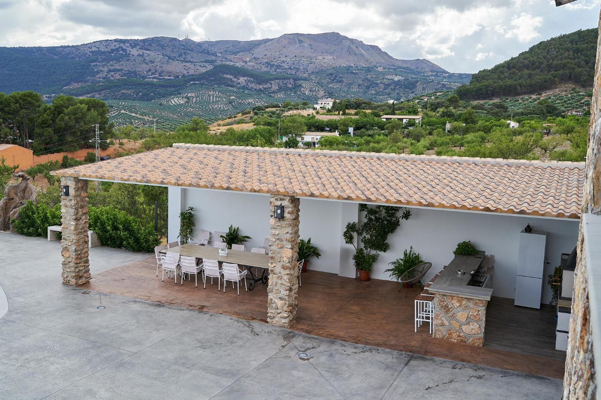 Canela Villa Illora